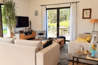 salon chaleureux et cosy