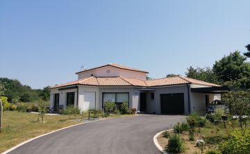 Maison à étage couverture toit tuiles à La Baule-Escoublac, Loire-Atlantique (44)