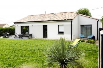 Maison avec enduit bicolore à St-Brévins-les-pins, Loire-Atlantique (44)