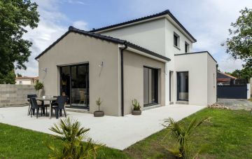 Maisons Bouvier : façade arrière, extérieur, jardin, terrasse