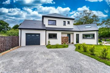 Maisons Bouvier réalise à Pornichet, maison contemporaine, façade, toit, ardoise, nord-loire, terrain, jardin