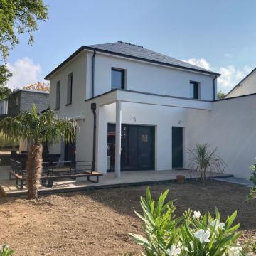 Maison contemporaine à étage à St-Nazaire en Loire-Atlantique (44) 