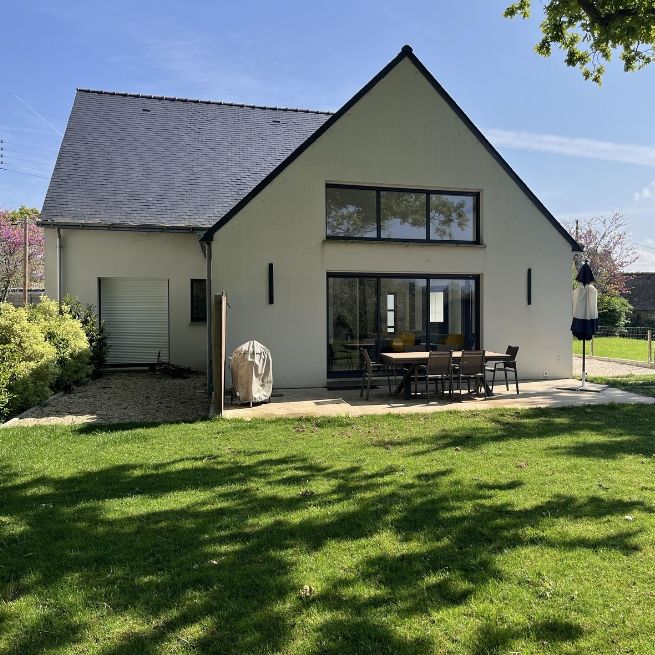décoration extérieure maison avec jardin